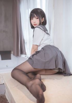 国产潜水服品牌_BD英语免费在线观看